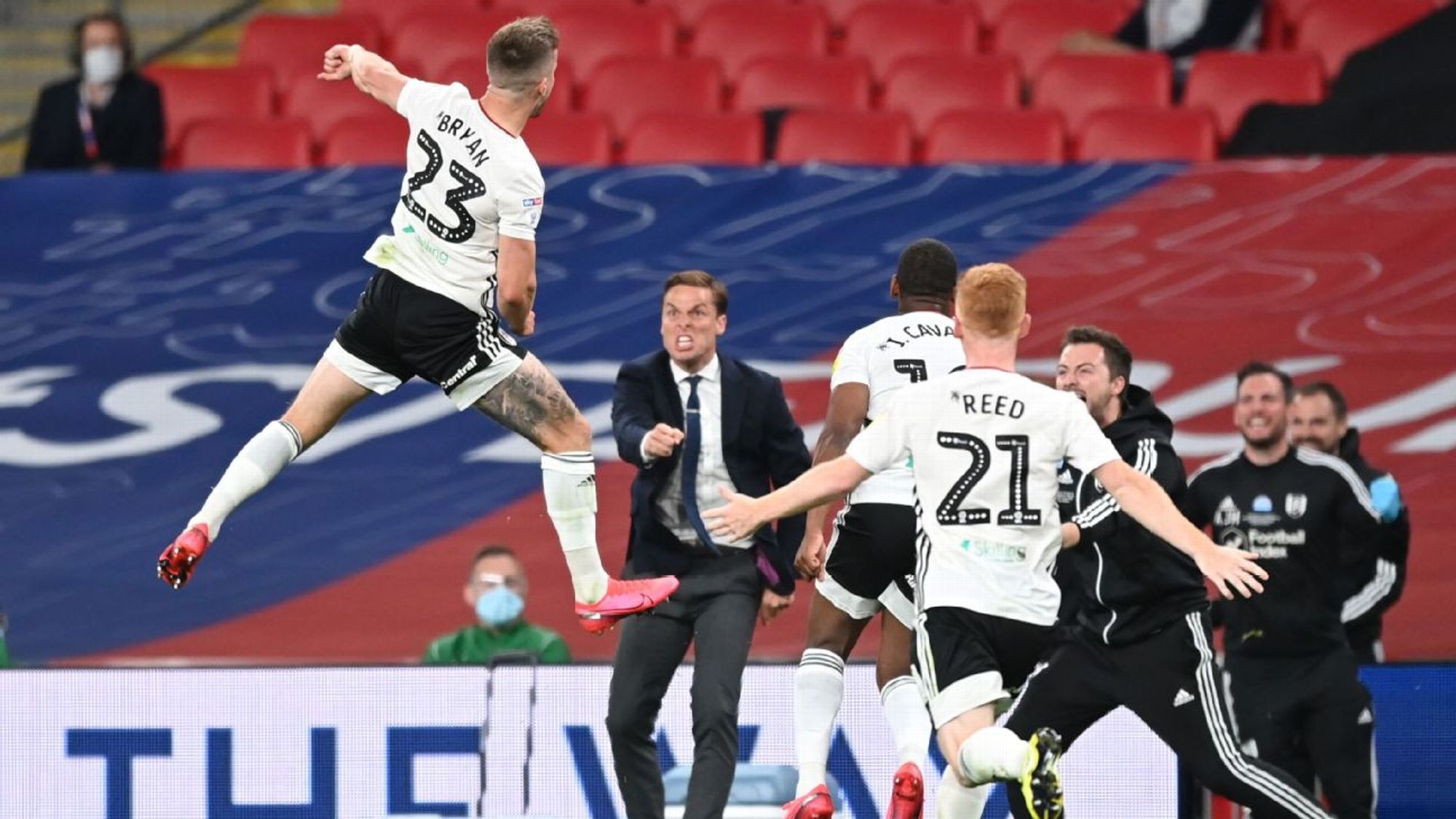 牌紧密绑定 牌紧密绑定